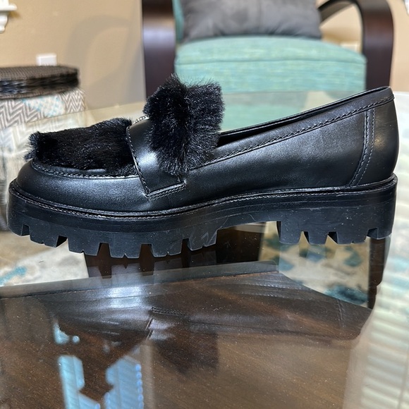 NWOB 🔥 Kate Spade Posh Winter Black‎ Leather Faux Fur Preppy Loafers Size 8 - Picture 4 of 15